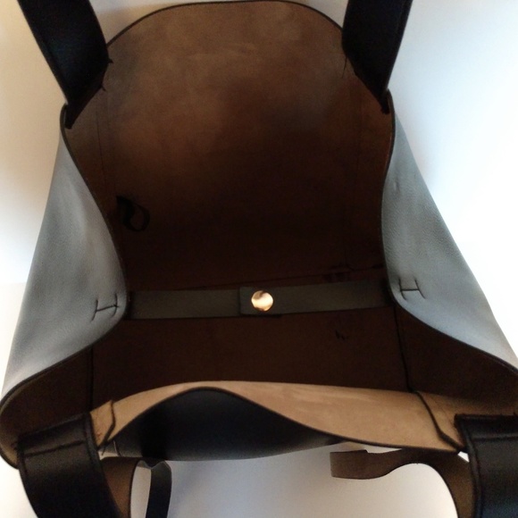 🎉SOLD ON MERCARI 🎉DKNY Tote Bag - Picture 4 of 8